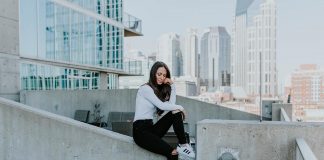 How Internet Providers Get Around War Zones