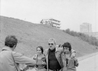 Domnica Pellea, Amza Pellea și Oana Pellea în pauzele de la filmările peliculei Nea Marin Miliardar, septembrie 1978