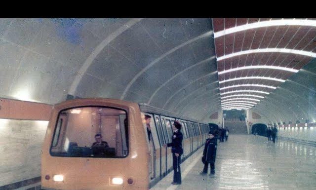Să ne trăiți cât țara pentru țara! (26 Ianuarie 1983)