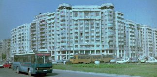 Piata Muncii in anii 90.