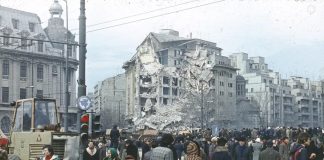 Blocul Dunarea dupa cutremurul din 4 martie 1977