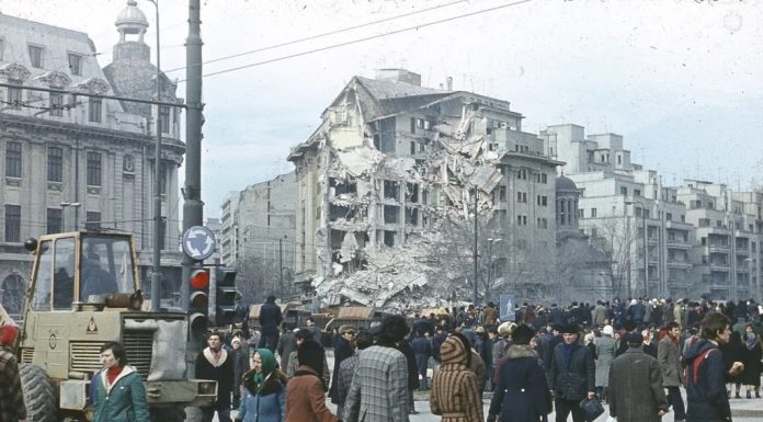Blocul Dunarea dupa cutremurul din 4 martie 1977