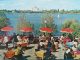Terasa restaurantului Pescăruș din București în anii ’70
