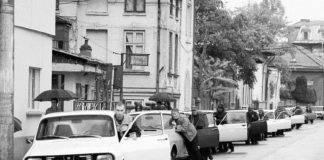 1985