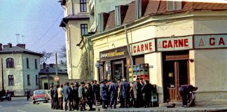 Bodega ”Povernei-Tismana” de pe colțul străzii Clopotarii Vechi cu Povernei, București
