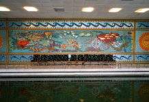 Impresionat mozaicul de la bazinul casei Ceaușescu de pe Primăverii