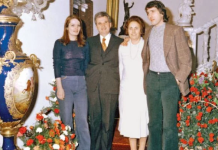 Tovarășul Nicoale Ceaușescu împreună cu familia sa